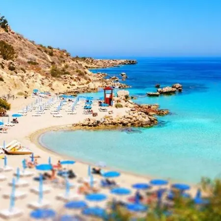 Villa Rent Your Dream Holiday And Look Forward To Relaxing Beside Your Private Pool, 1313 Protaras