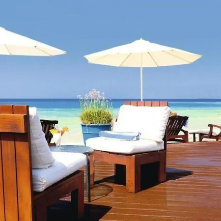 Villa Rent Your Dream Holiday And Look Forward To Relaxing Beside Your Private Pool, 1313
