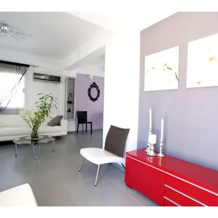 Rent Your Dream Holiday And Look Forward To Relaxing Beside Your Private Pool, 1313 וילה *