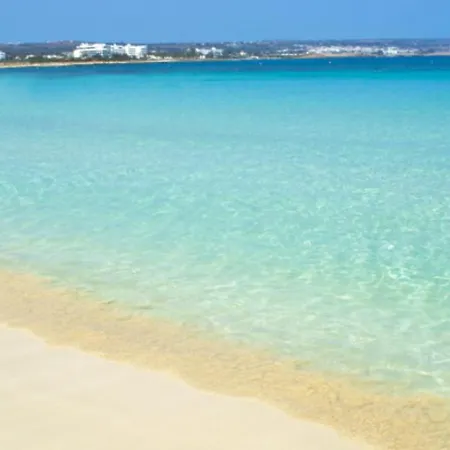 Rent Your Dream Holiday And Look Forward To Relaxing Beside Your Private Pool, 1313 פרוטאראס