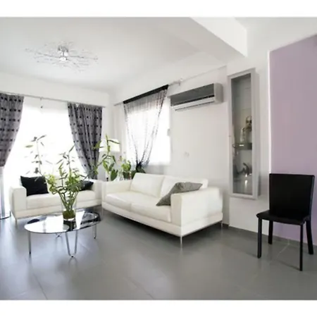 Rent Your Dream Holiday And Look Forward To Relaxing Beside Your Private Pool, 1313 *
